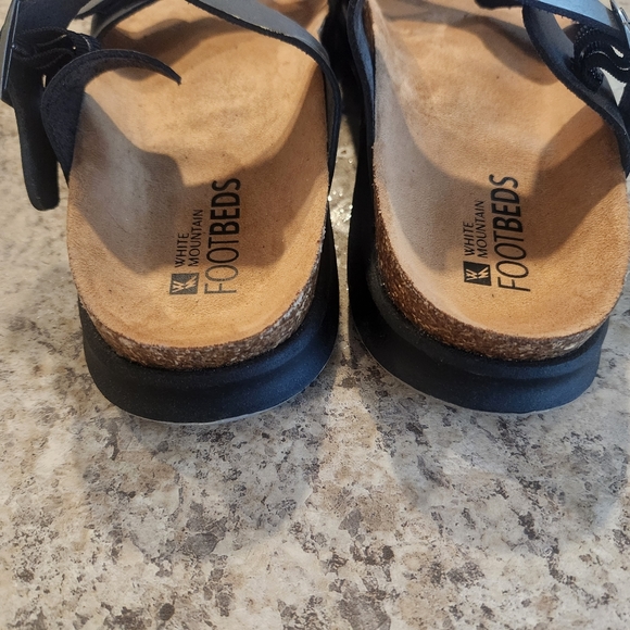 White Mountain Gracie Footbed Black Sandals Adjustable Slide criss cross toe 10 - Picture 7 of 8